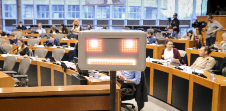 Roboţii, în atenţia Parlamentului