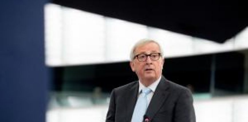 Președintele Comisiei Europene, Jean-Claude Juncker, dezbate viitorul Europei cu 300 de tineri, la Sibiu