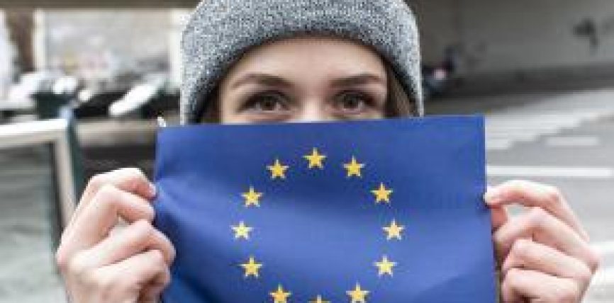 Femei în funcții de conducere: Comisia Juncker își depășește obiectivul de 40%
