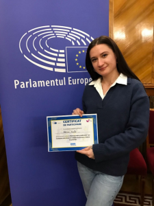 Tema 2 Buzău Adelina – Raport de conferință dezinfo