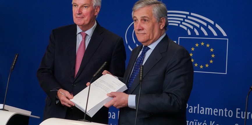 Acordul Brexit: negociatorul UE informează liderii politici ai Parlamentului